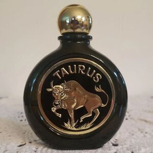 Vintage Avon Star Signs "TAURUS" Bull Glass Decanter